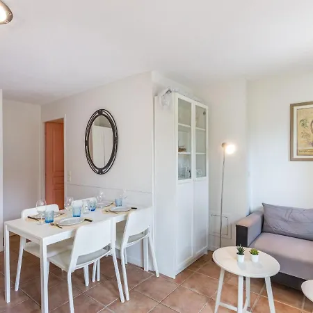 Cap Negre - Domaine De La Pinede-4 By Interhome *