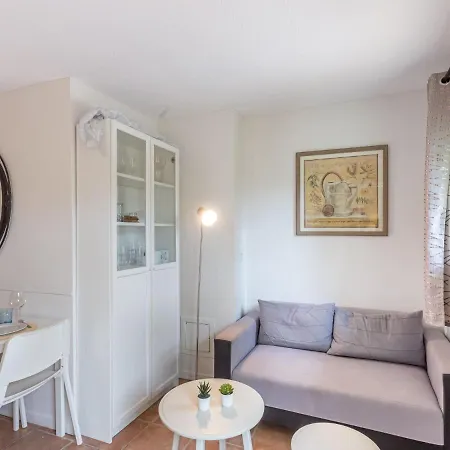 Cap Negre - Domaine De La Pinede-4 By Interhome *