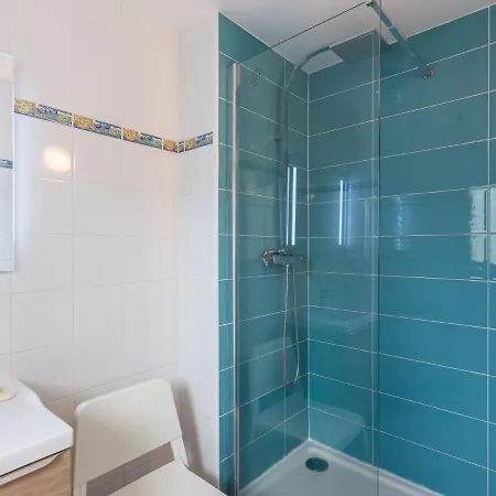 Cap Negre - Domaine De La Pinede-4 By Interhome *