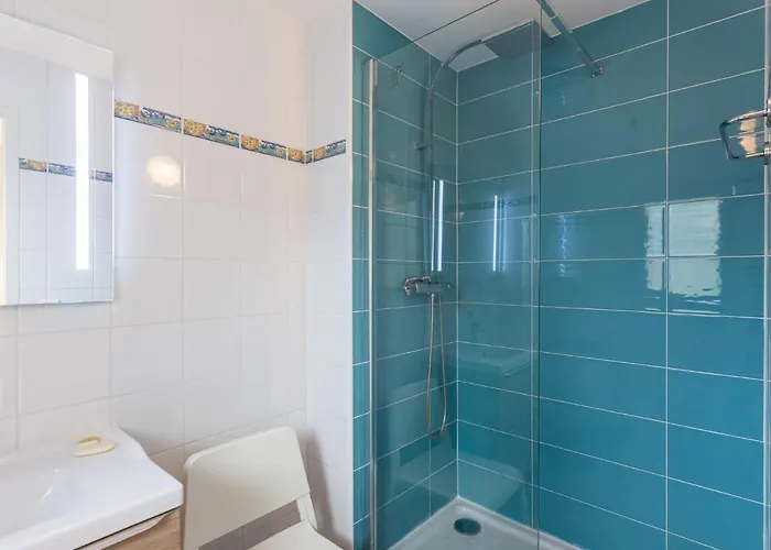 Cap Negre - Domaine De La Pinede-4 By Interhome *