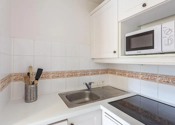 Cap Negre - Domaine De La Pinede-4 By Interhome Aigue-Belle