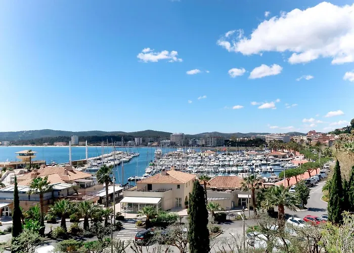 Cap Negre - Domaine De La Pinede-4 By Interhome *